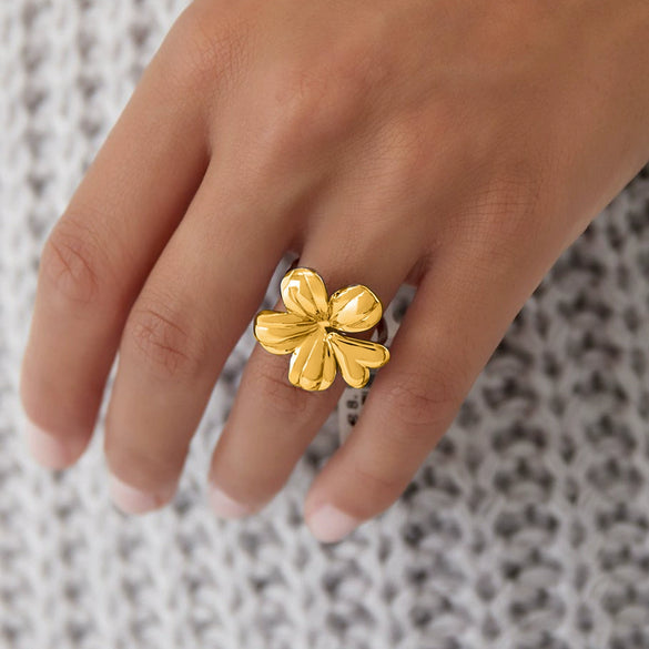 Titanium Steel And Stainless Steel Four Leaf Clover Split Ring With Electroplating Women's Niche Design