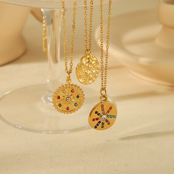 Titanium Steel And Stainless Steel Geometric Round Pendant Necklace With Colored Diamond Embossed And Inlaid Zircon