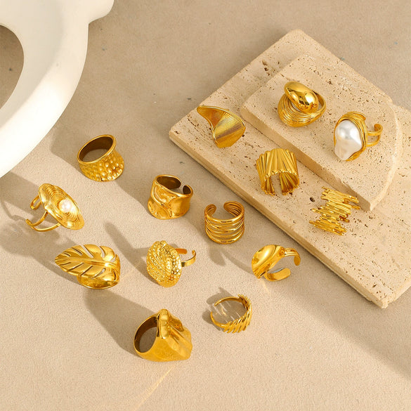 Titanium Steel And Stainless Steel Geometric Wide Edge Ring Plated With 18K Gold Light Luxury Style Jewelry