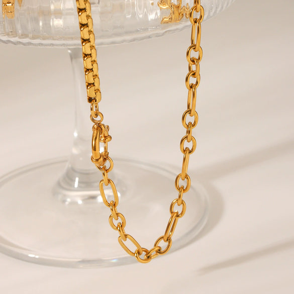 Titanium Steel And Stainless Steel Ins Style Geometric Clavicle Chain Necklace With 18K Goldplated Electroplating
