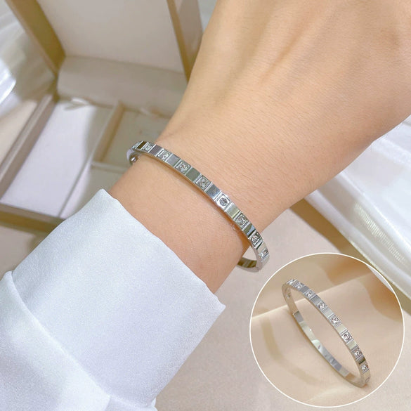 Titanium Steel Bracelet Retro Fashion Electroplating Jewelry