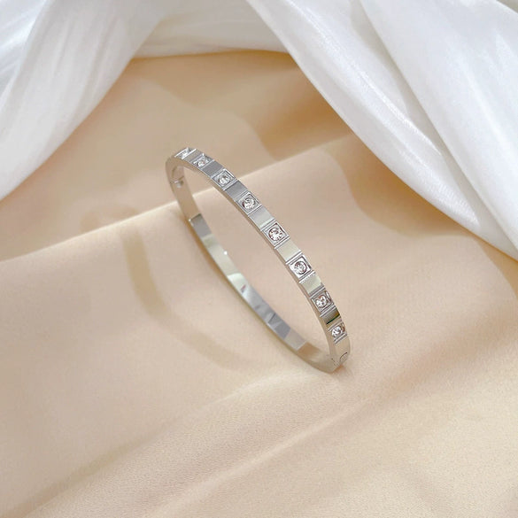 Titanium Steel Bracelet Retro Fashion Electroplating Jewelry
