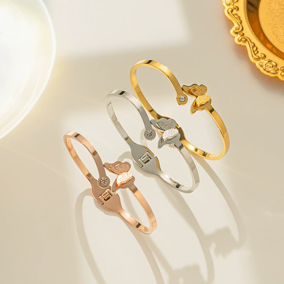 Titanium Steel Butterfly Bracelet 18K Rose Gold Plated Antiallergy Nonfading