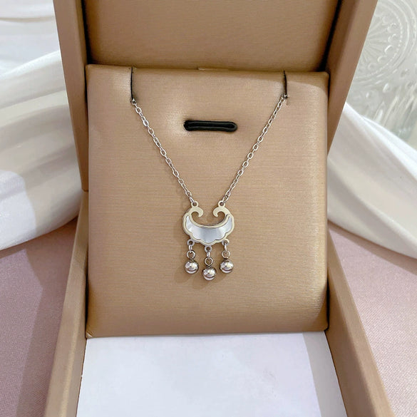 Titanium Steel Cartoon Plant Flowers Geometric Style Electroplated Cold Necklace For Women
