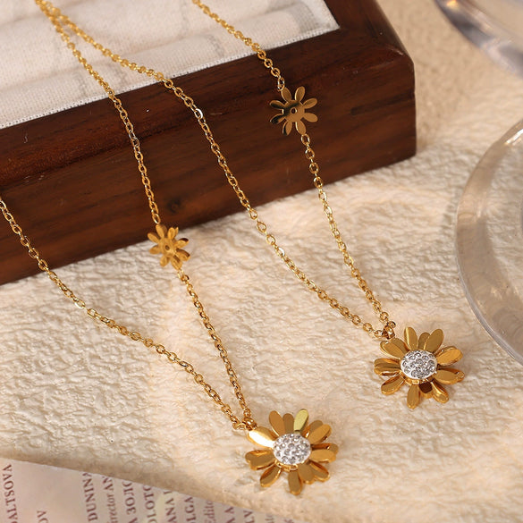 316L Stainless Steel Chrysanthemum Daisy Electroplated 18K Gold Women's Necklace