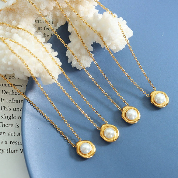 316L Stainless Steel Clavicle Necklace With Shell Pearl Elegant Geometric Design 18K Gold Plated