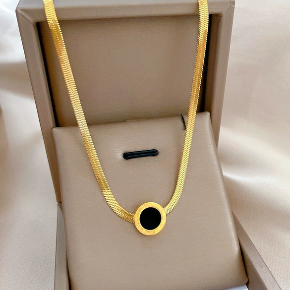 Titanium Steel Cold Necklace With Geometric Pattern And Real Gold Electroplated Cartoon Style For Unisex