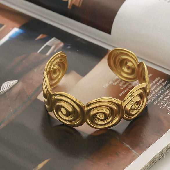 Titanium Steel Conch Bracelet Women's Nonfading Minimalist Stainless Steel Jewelry Electroplated