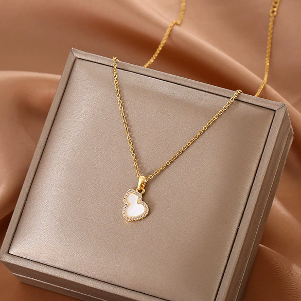 Titanium Steel Copper Gourd Geometric Style Pendant Necklace For Women With Electroplating Process