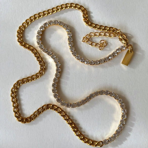 Titanium Steel Cuban Chain Multilayer Stacked With Geometric Pattern And Furnace Vacuum Plated 18K Gold Color Preservation And Diamond Design