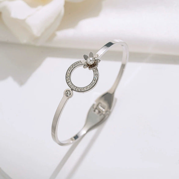 Titanium Steel Daisy Round Diamond Set Women's Bracelet