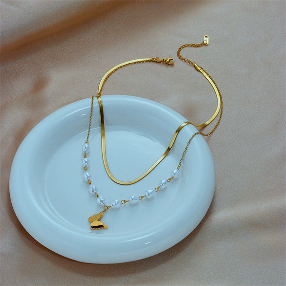 Titanium Steel Double Layer Pearl Frosted Three Dimensional Butterfly Pendant Clavicle Chain For Women With Electroplating Treatment And Bow Tie Pattern