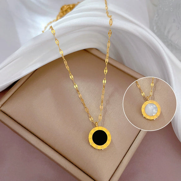 Titanium Steel Doublesided Fritillaria Furnace Real Gold Electroplated Cartoon Geometric Female Necklace