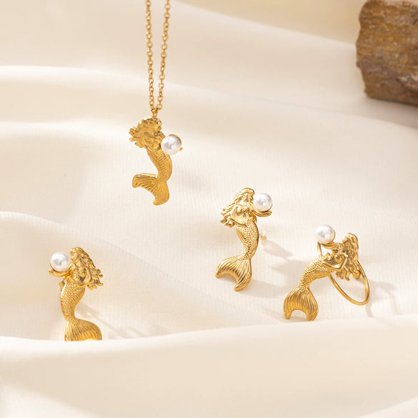 Titanium Steel Electroplated Jewelry Set For Women Including Necklace Earrings And Ring