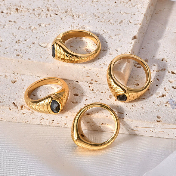Titanium Steel Electroplated 18K Gold Ring With Horse Eye Shape And Cartoon Characters