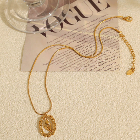 316L Stainless Steel Electroplated Oval Hollow Clavicle Chain With Love Heart And Tulip Flowers For Women