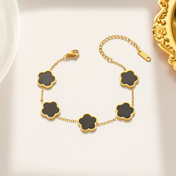 Titanium Steel Fiveleaf Clover Flower Plum Pendant Clavicle Chain For Women With Vacuum Furnace Electroplating