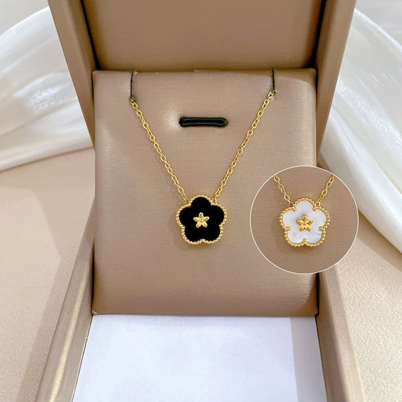 Titanium Steel Fiveleaf Flower Doublesided Minimalist Air Furnace Real Gold Plated Unisex Cartoon Geometric Pendant Necklace