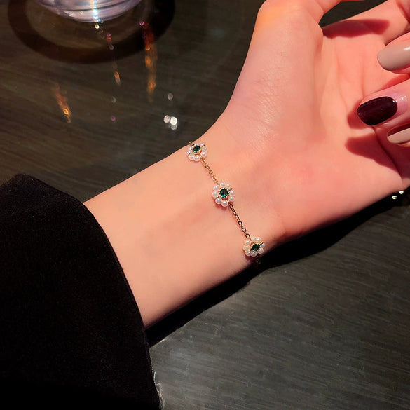 Titanium Steel Flower Diamond Women's Retro Bracelet
