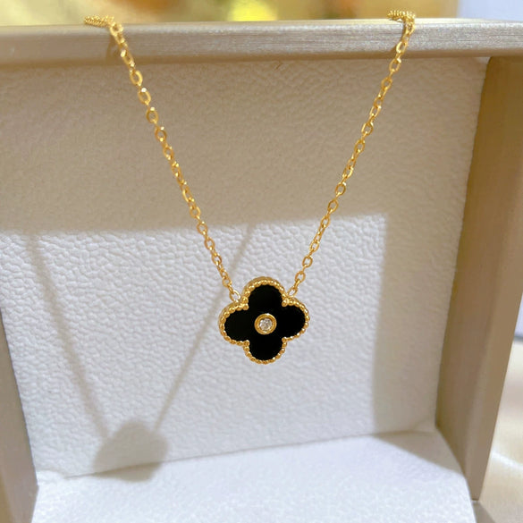 Titanium Steel Fritillaria Fourleaf Flower Normcore Style Electroplated Unisex Necklace With Geometric Pattern