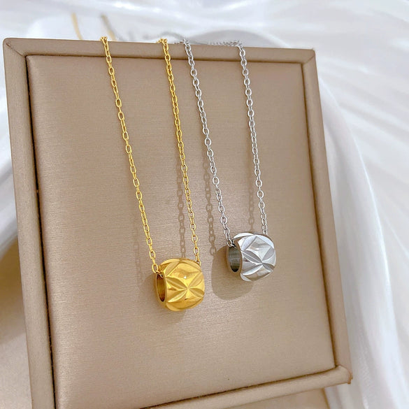 Titanium Steel Geometric Cartoon Style Electroplated Full Waist Split Furnace Real Gold Female Clavicle Necklace