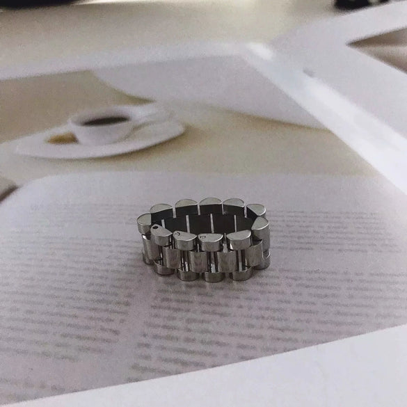 Titanium Steel Geometric Chain Ring For Women Gold Inlaid Hip Hop Style Statement Jewelry