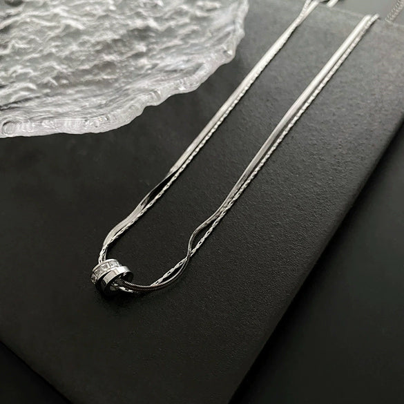 Titanium Steel Geometric Clavicle Chain Necklace For Women With Electroplating And Water Wave Chain Style