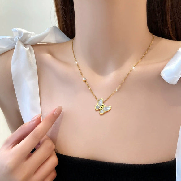 Titanium Steel Geometric Fashion Necklace With Electroplating