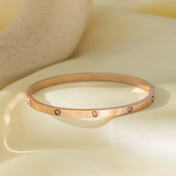 Titanium Steel Geometric Girls Bracelet With Real Gold Electroplating