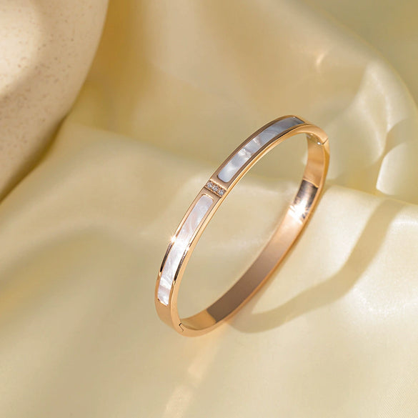Titanium Steel Geometric Girls Bracelet With Real Gold Electroplating