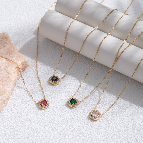 Titanium Steel Geometric High Sense Niche Square Zircon Electroplated Women's Clavicle Chain