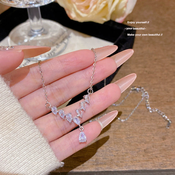 Titanium Steel Geometric Inlaid Zircon Women's Light Luxury Pendant Necklace