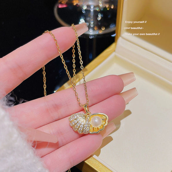 Titanium Steel Geometric Inlaid Zircon Women's Light Luxury Pendant Necklace
