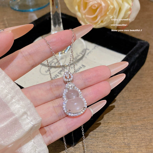 Titanium Steel Geometric Inlaid Zircon Women's Light Luxury Pendant Necklace