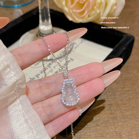 Titanium Steel Geometric Inlaid Zircon Women's Light Luxury Pendant Necklace