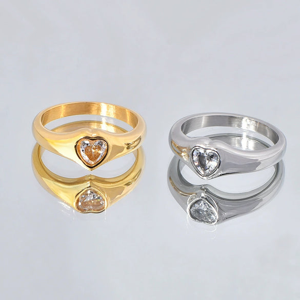 Titanium Steel Geometric Love Heart Shaped Diamond Ring For Ladies