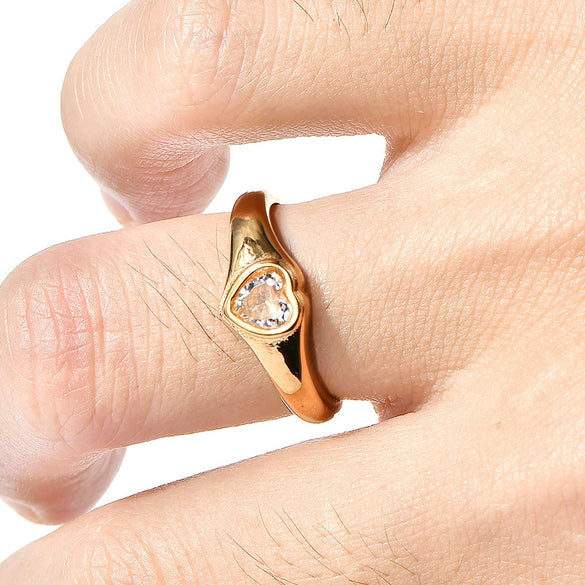 Titanium Steel Geometric Love Heart Shaped Diamond Ring For Ladies
