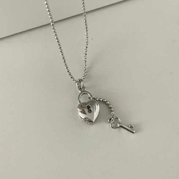 Titanium Steel Geometric Love Pendant Key Lock Couple Multilayer Stacked Diamond Mixed Gemstone Inlay 18K Gold Plated Pendant Necklace