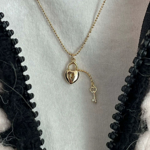 Titanium Steel Geometric Love Pendant Key Lock Couple Multilayer Stacked Diamond Mixed Gemstone Inlay 18K Gold Plated Pendant Necklace