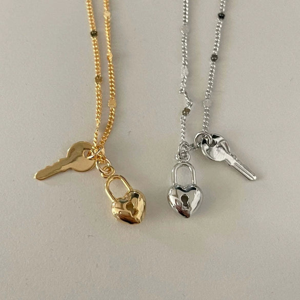 Titanium Steel Geometric Love Pendant Key Lock Couple Multilayer Stacked Diamond Mixed Gemstone Inlay 18K Gold Plated Pendant Necklace