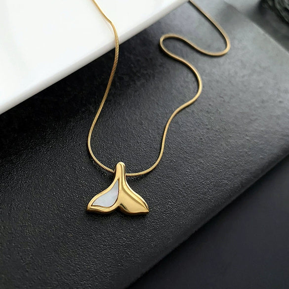 Titanium Steel Geometric Mermaid Tail Clavicle Chain For Female With Light Luxury Style