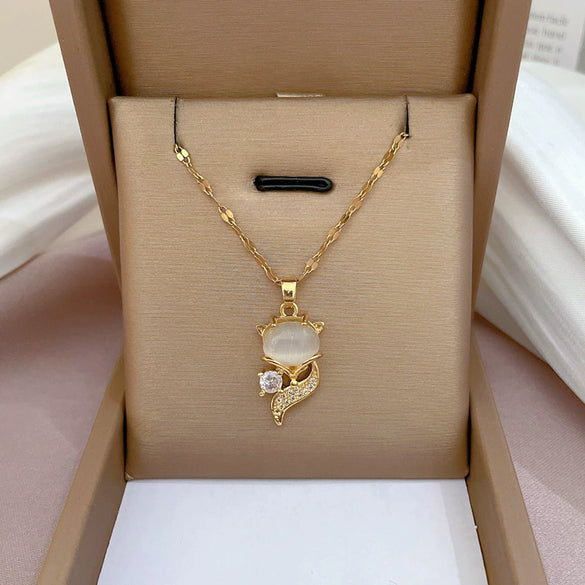 Titanium Steel Geometric Microinlaid Real Gold Fox Opal Women's Necklace With Diamond Design