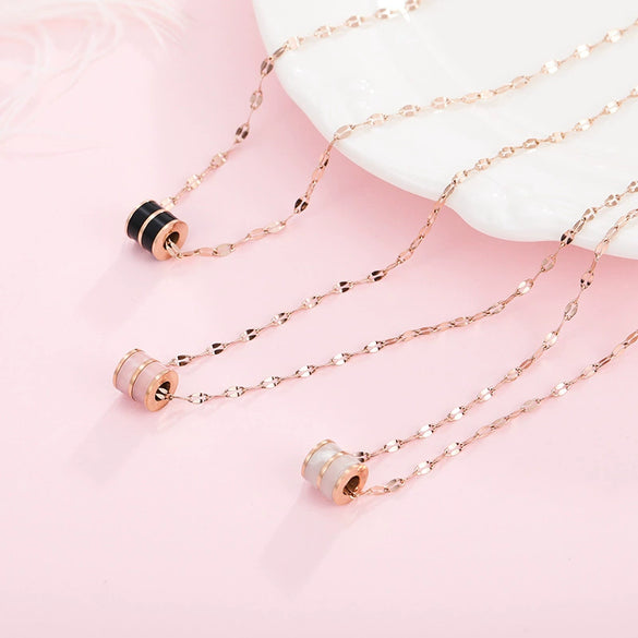 Titanium Steel Geometric Roman Triple Circle Necklace With Diamond Accents Rose Gold Pendant Clavicle Chain Jewelry For Children