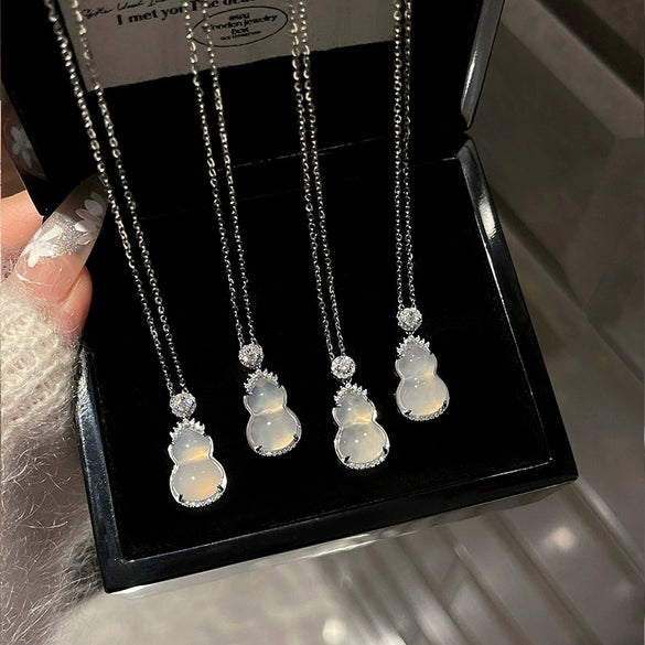 Titanium Steel Geometric Zirconia Clavicle Chain Pendant Necklace For Women Highend