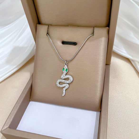 Titanium Steel Greeneyed Snake Minimalistic Style Gold Plated Necklace With Geometric And Cartoon Patterns