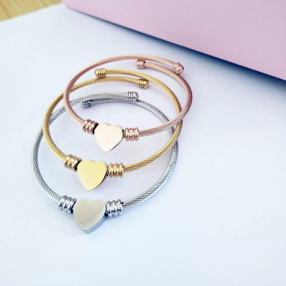 Titanium Steel Handmade Peach Heart Adjustable Wire Rope Bracelet
