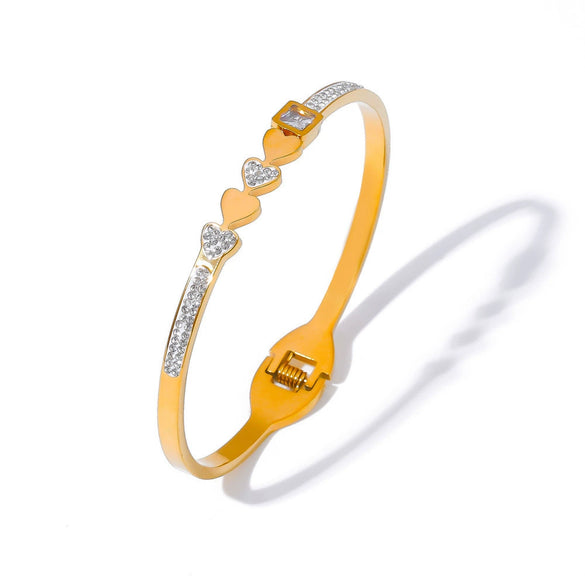 Titanium Steel Heart Diamondencrusted Electroplated Elastic Open Fashion Bracelet Fadeless Jewelry