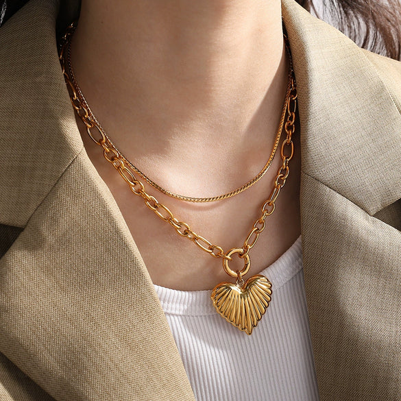 316L Stainless Steel Heart Pattern Necklace Electroplated For Women