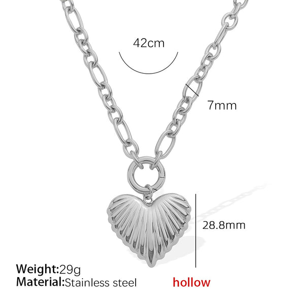 316L Stainless Steel Heart Pattern Necklace Electroplated For Women