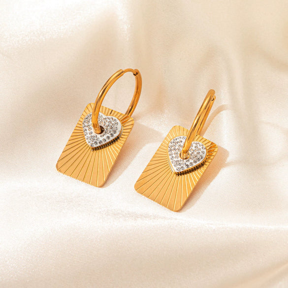 Titanium Steel Heart Shape Electroplated Fashion Retro Elegant Women's Earrings